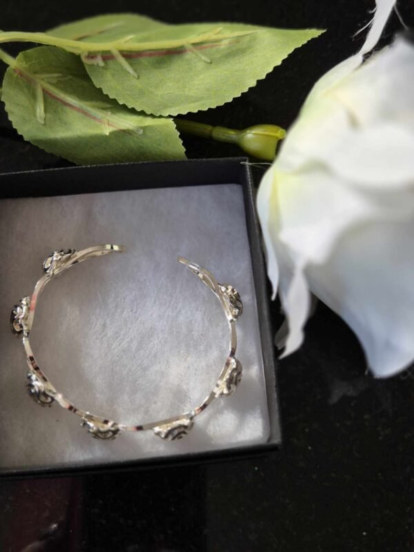 Sliver Bangle Roses