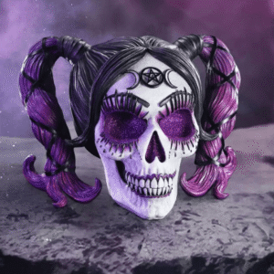 Drop Dead Gorgeous - Myths & Magic Skull 20,5cm